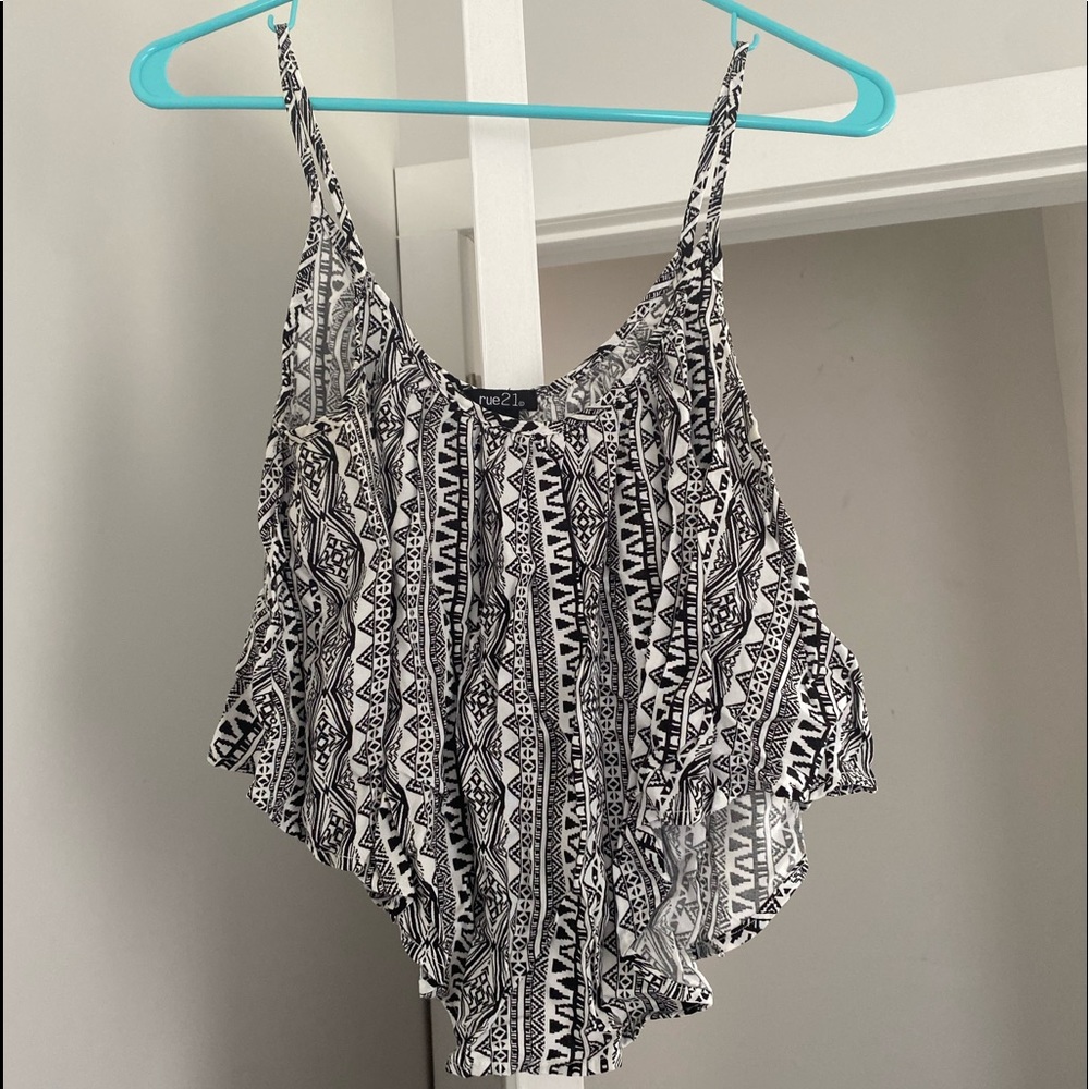 Aztec print flowy crop top